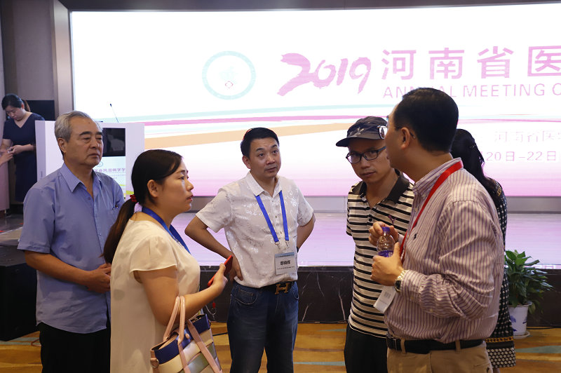 陈会想主任与北京协和医院免疫科李梦涛教授探讨交流.JPG